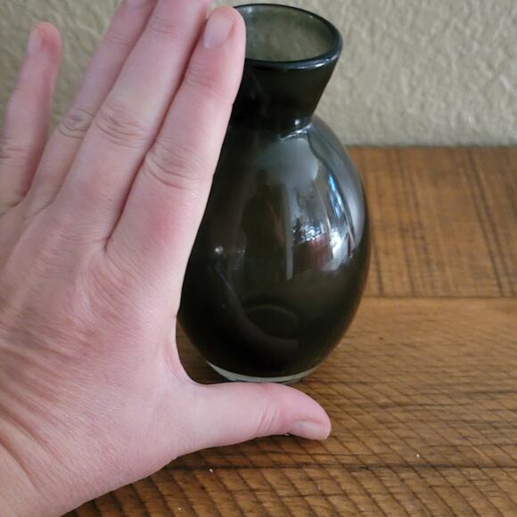 Small Vintage Hand-Blown Smoky Art Glass Vase, Mid-Century Modern Style Decor - Picture 7 of 10